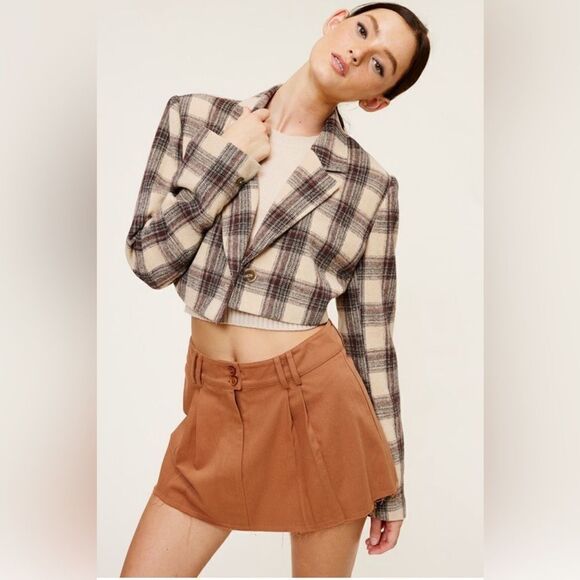 917. CROPPED PLAID PRINT JACKET WITH LAPEL COLLAR- TAN/BROWN - Picture 1 of 3